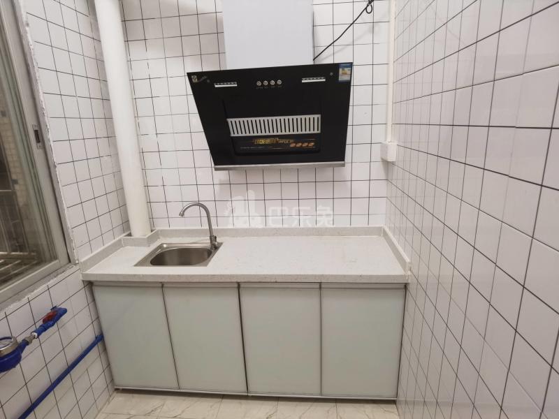 棠景街道棠溪村四马通津路16号9590638厨房图4