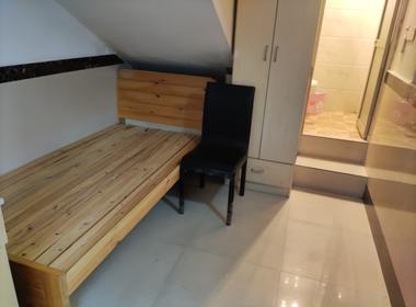 五联东苑 1室1厅1卫