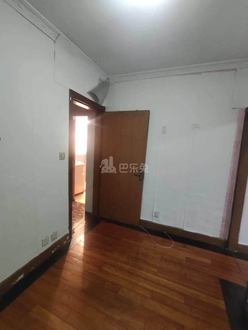 闻喜路251弄小区9595942客厅图7