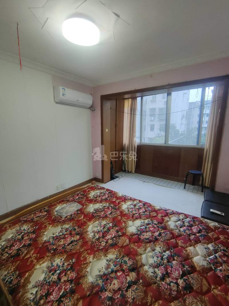 闻喜路251弄小区9595942卧室图4