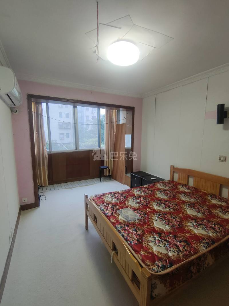 闻喜路251弄小区9595942卧室图5