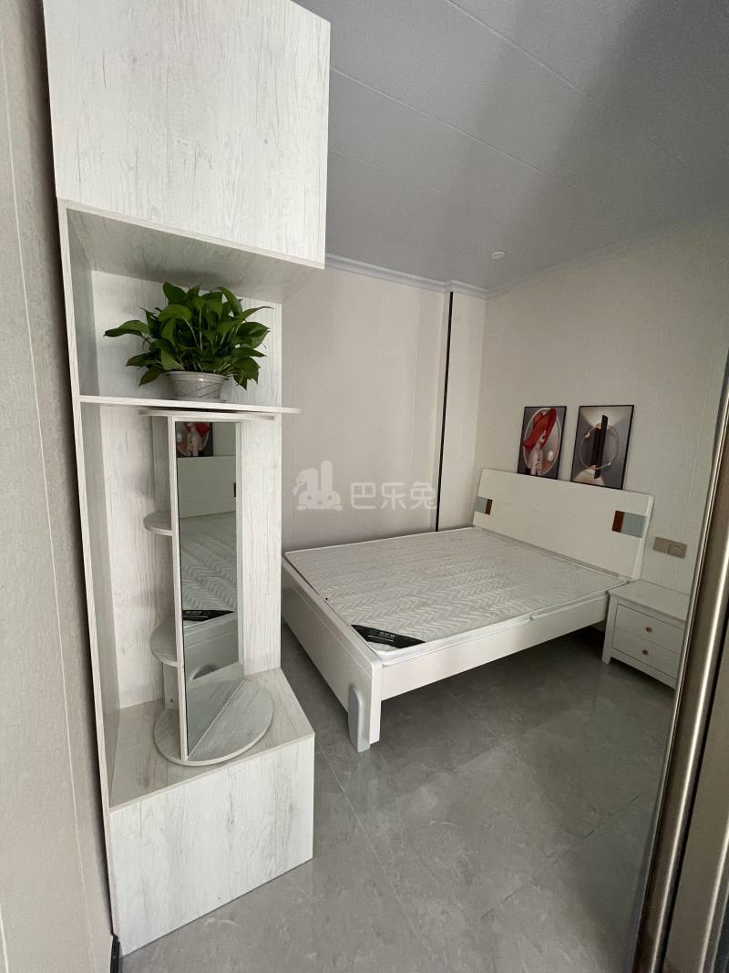 卫山北三路59号9603539卧室图0