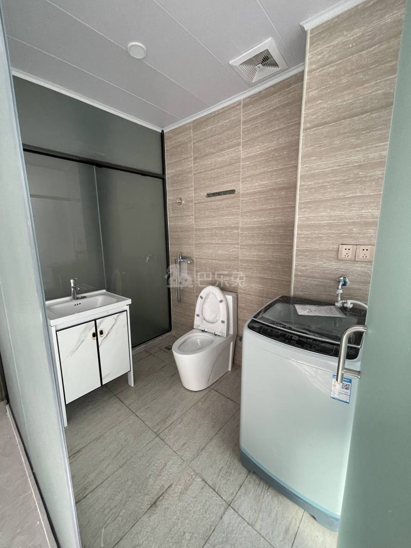 卫山北三路59号9603539卫生间图4