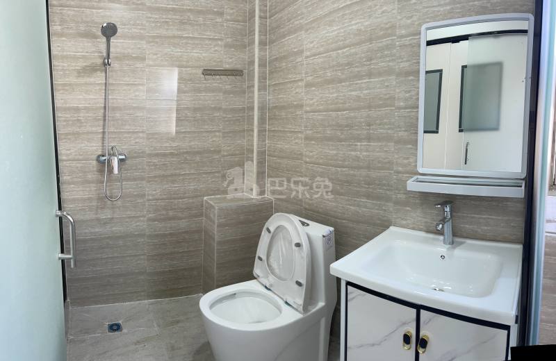 卫山北三路59号9603555卫生间图4