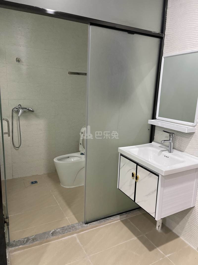 卫山北三路59号9603755卫生间图0