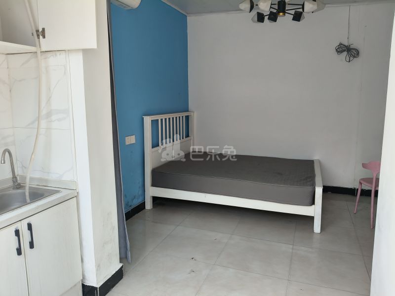 鹤东村沙东三组（民房）9606223卧室图0