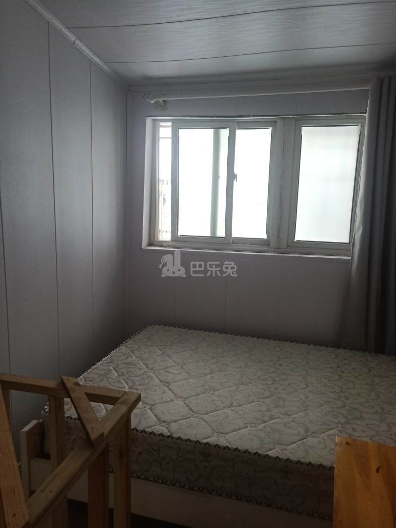 鹤东村沙东三组（民房）9606232卧室图1