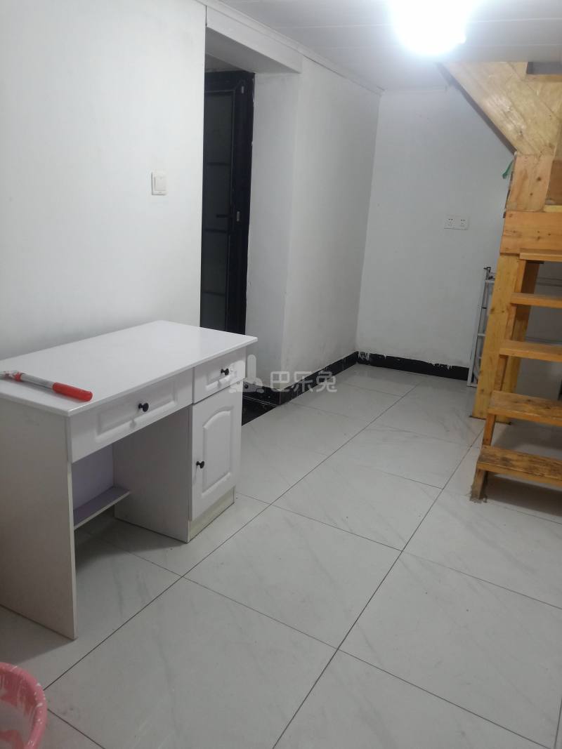 鹤东村沙东三组（民房）9606232客厅图4