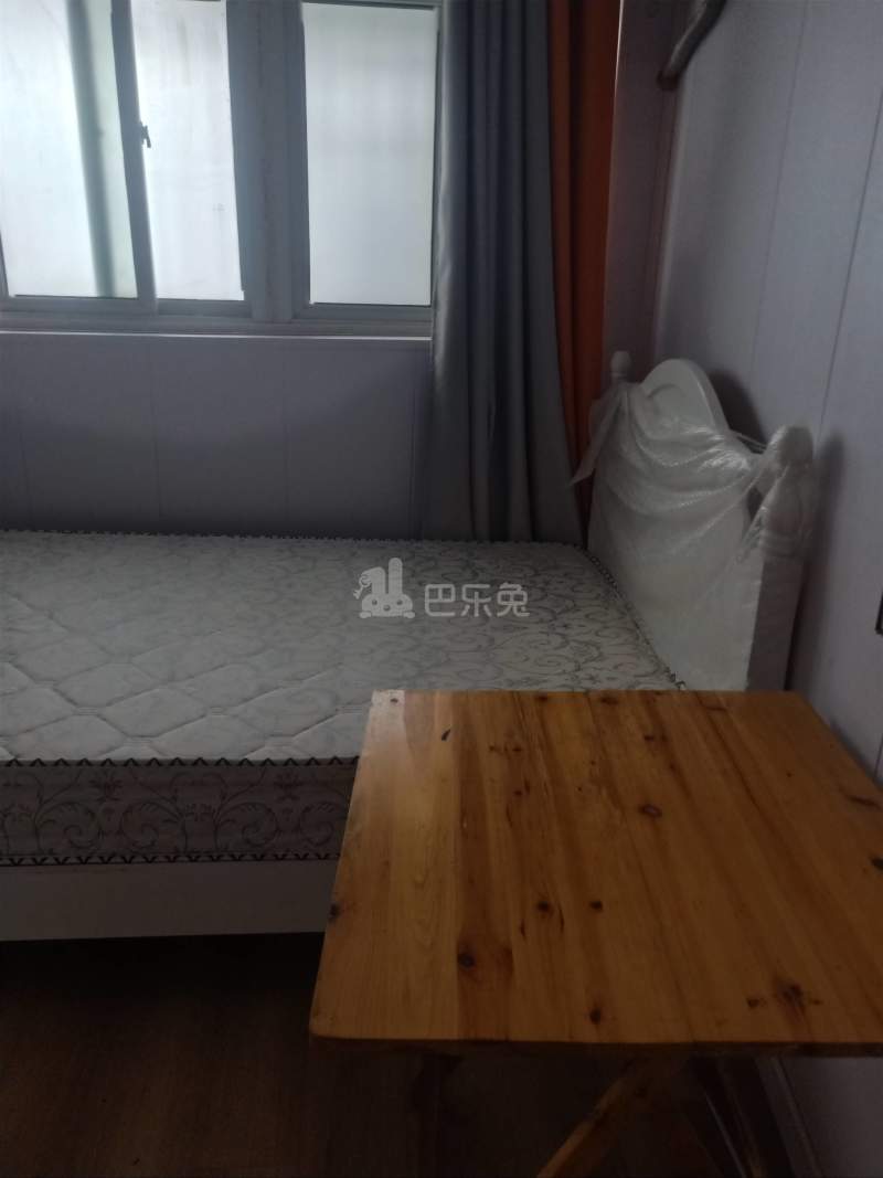 鹤东村沙东三组（民房）9606232卧室图0