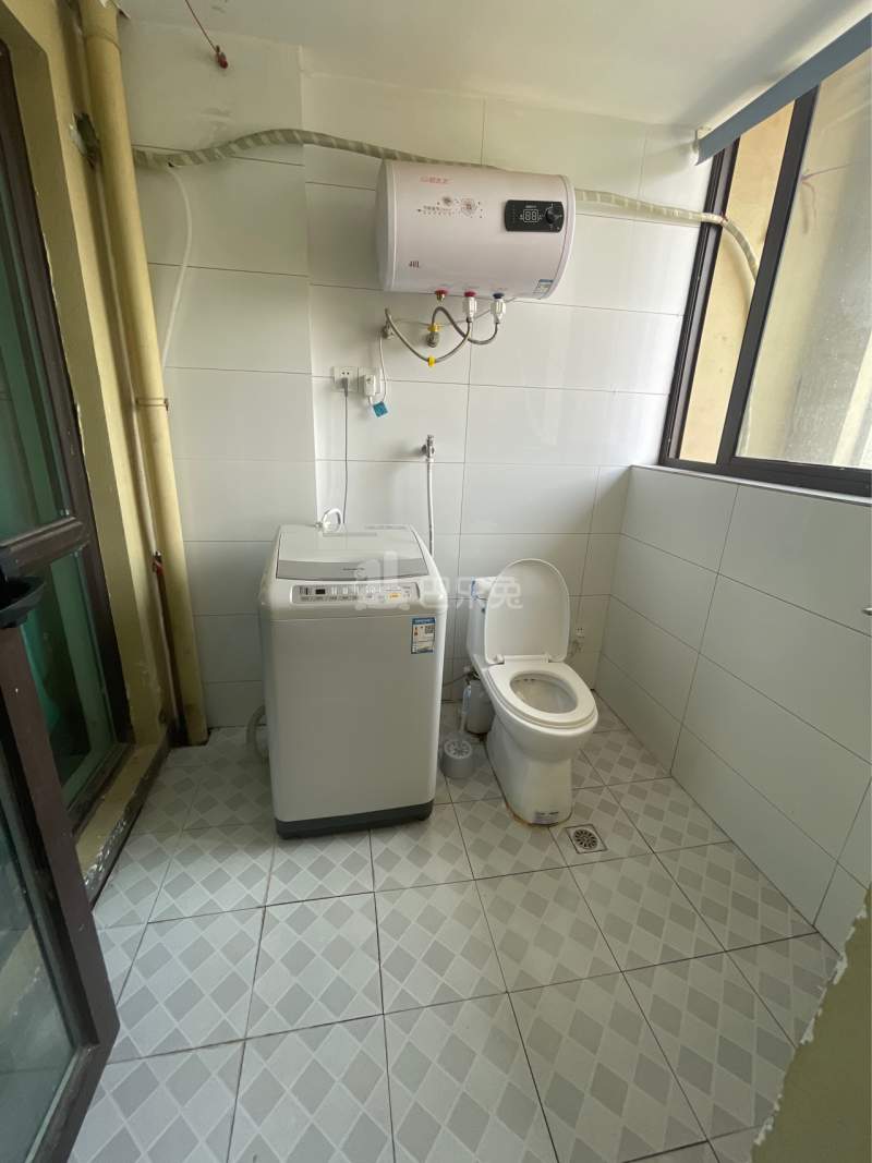 擎天半岛格兰郡9611198卫生间图4