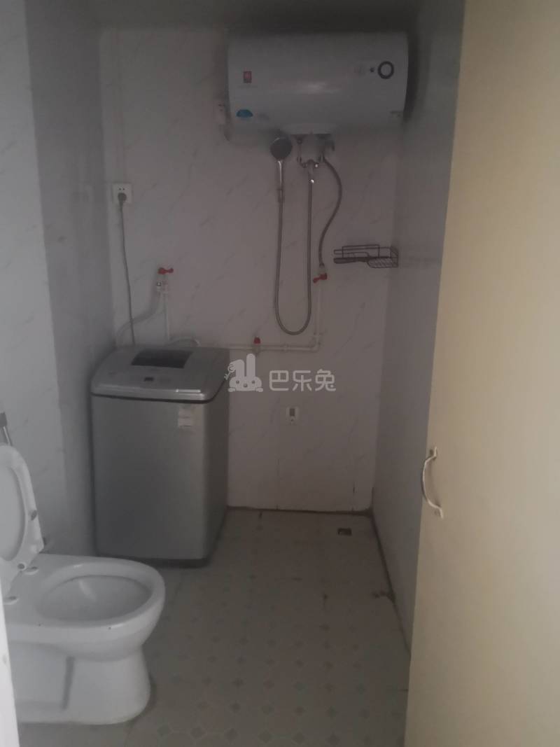 育苑小区南区9634379卫生间图8