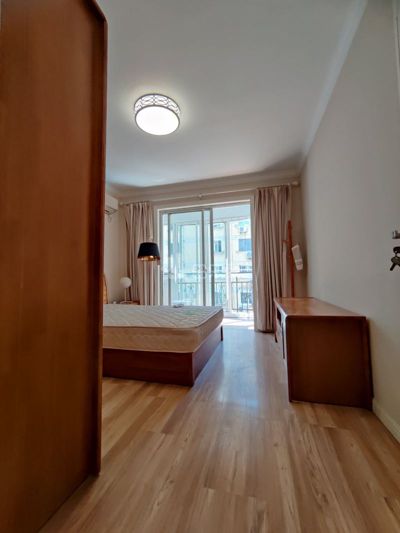 润欣公寓9637075卧室图0