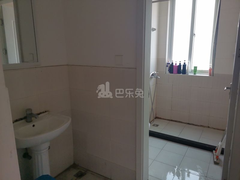 金沙湾绿地和苑一期9637886卫生间图7