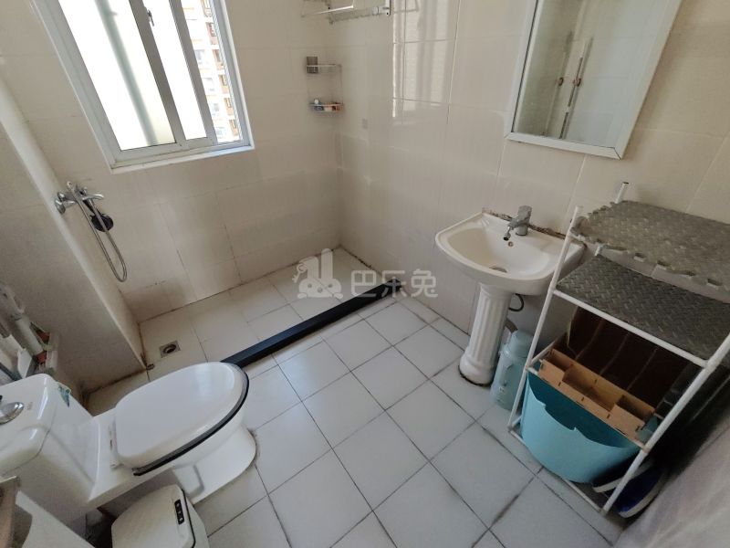 金沙湾绿地和苑一期9637885卫生间图8