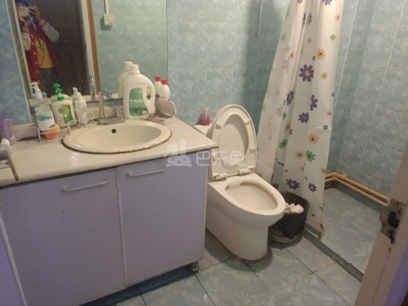 体育花苑9642042卫生间图2