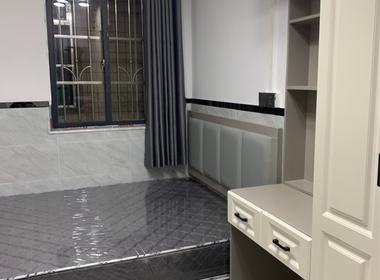 龙洞祠前三巷三号 1室0厅1卫