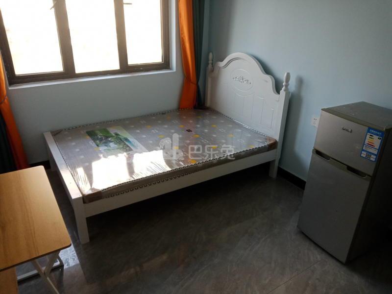 红联九漾华庭西区9649822卧室图3