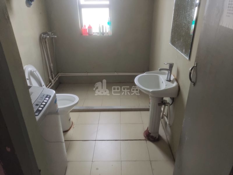 品欣雅苑9649910卫生间图5