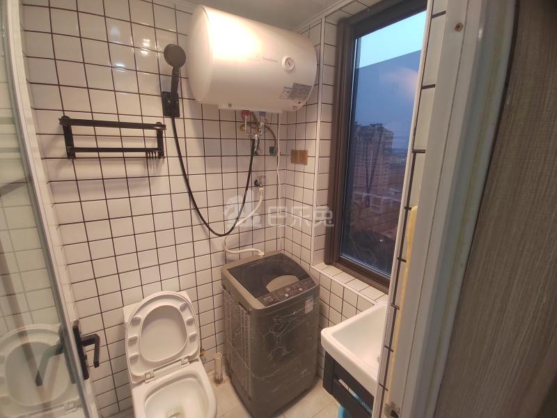 仓溢景苑9659617卫生间图6