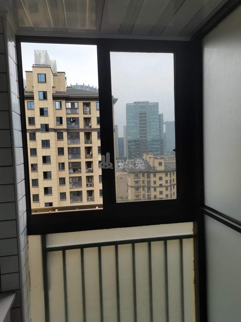 仓溢景苑9659630卧室窗户图7