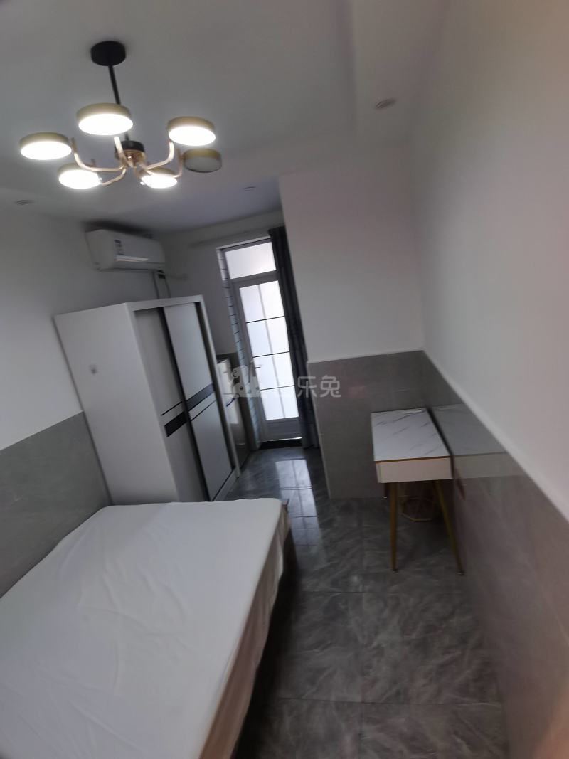 仓溢景苑9659630卧室图2