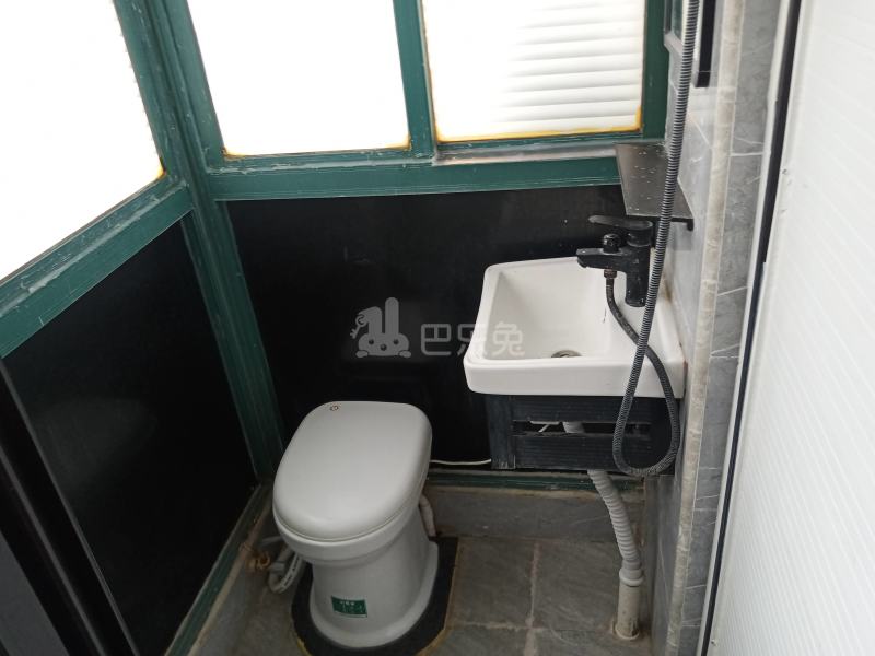 万兆家园莱茵枫景9661470卫生间图4