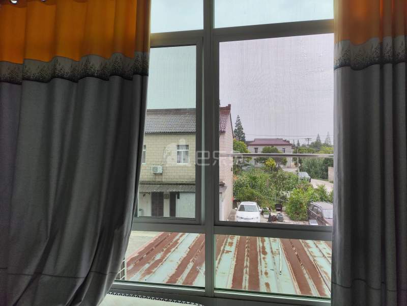 黄楼镇新春村5队东周家宅（民房）9662532卧室窗户图9