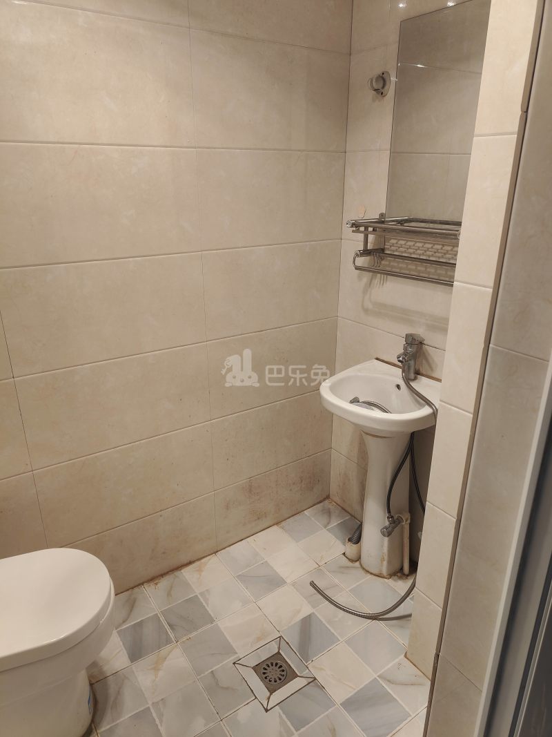 乔中永和苑二区9665062卫生间图4