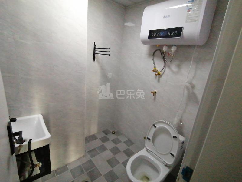 湖滨天地9667448卫生间图6