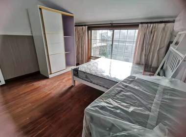 榴莲公寓（西郊家园店） 1室0厅1卫