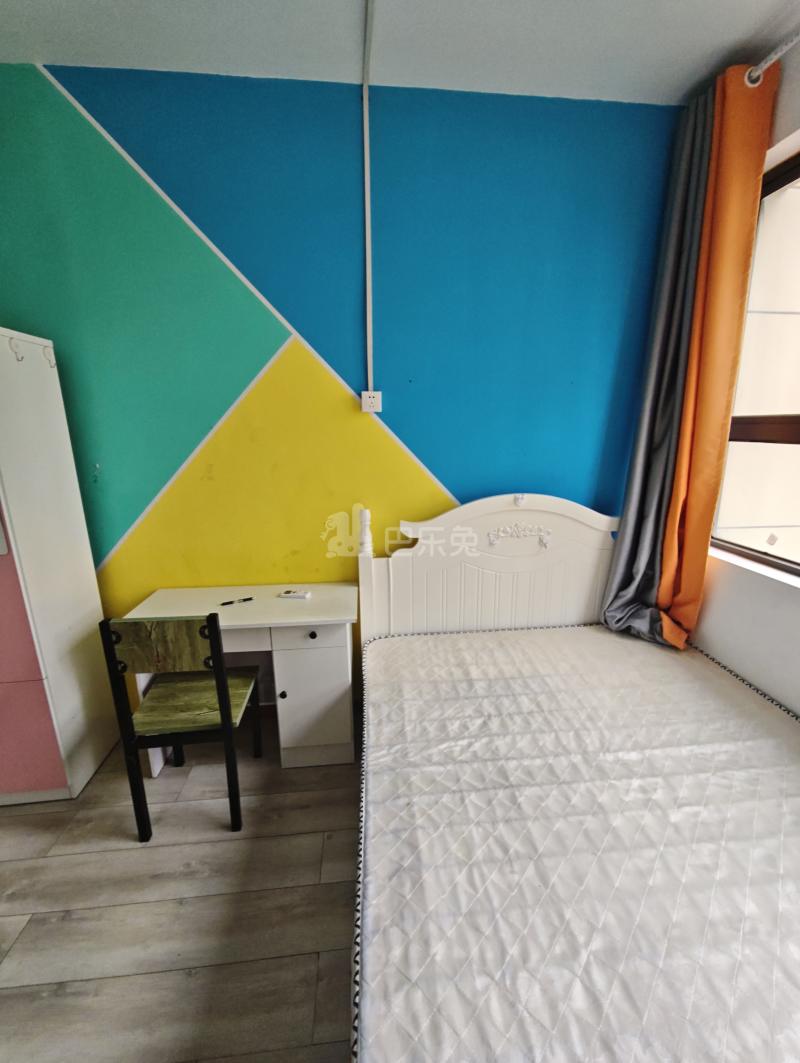 可逸兰亭9676911卧室图3