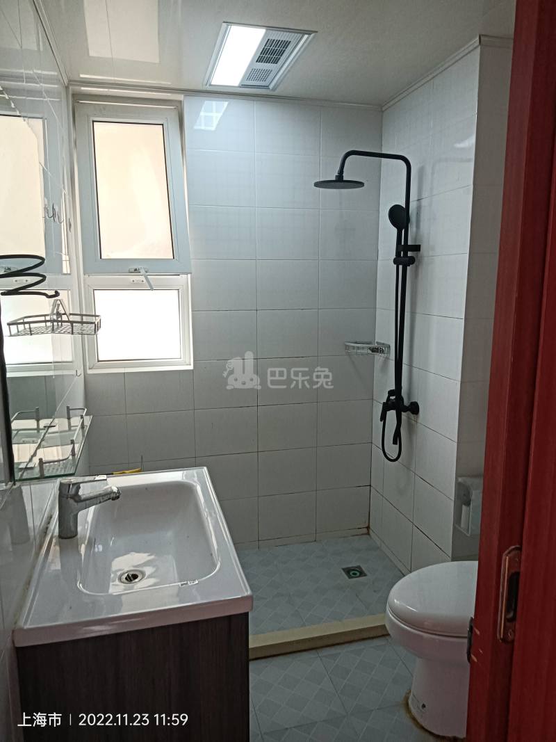 塘泾南苑9683402卫生间图5