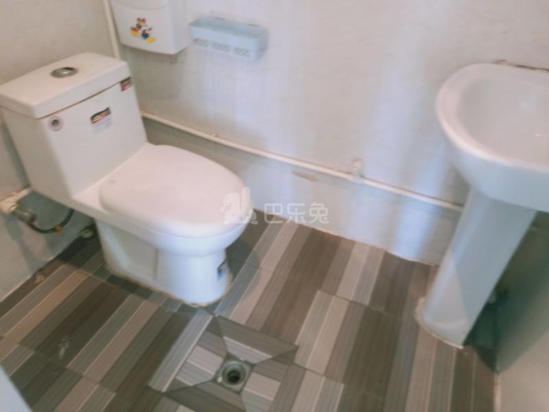 北秀向阳苑西区9693410卫生间图4