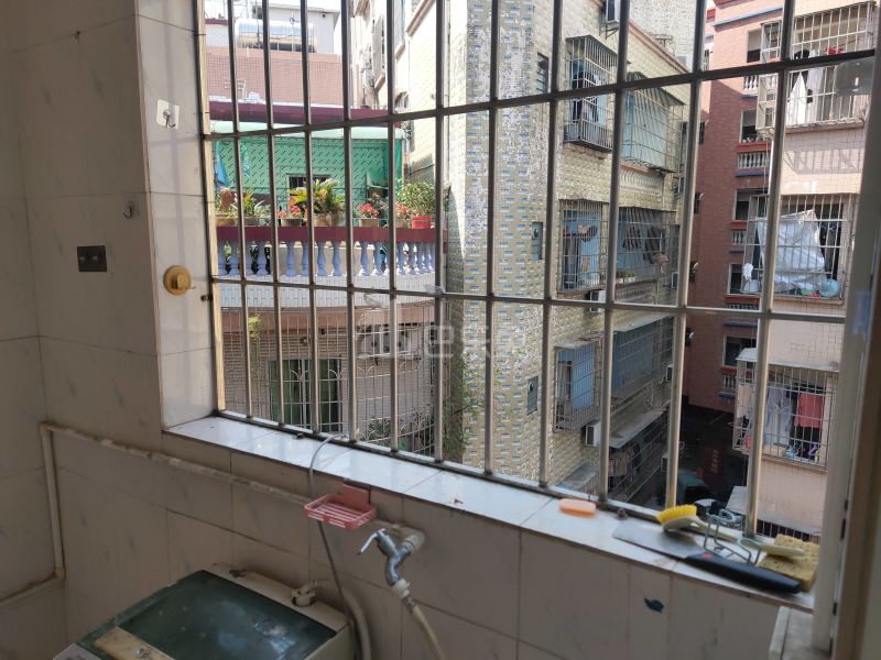 植村二路十八巷1号9699338卧室图3