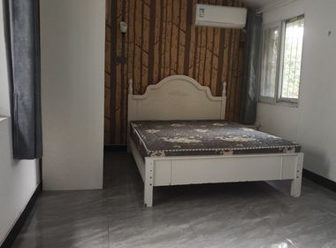 城南路摇荡湾18号 1室1厅1卫