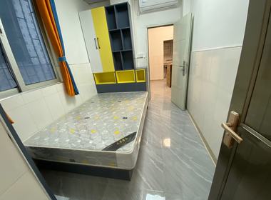 三元里棠下西街四巷13号 1室1厅1卫