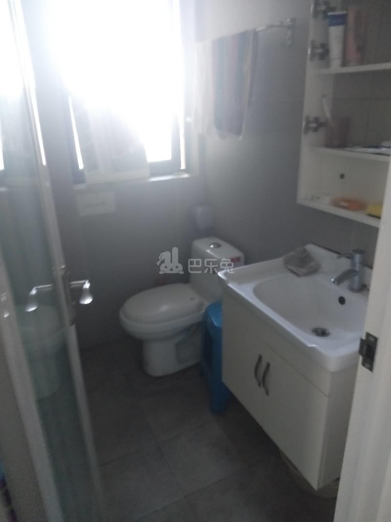 融创瑷颐湾5296049卫生间图9