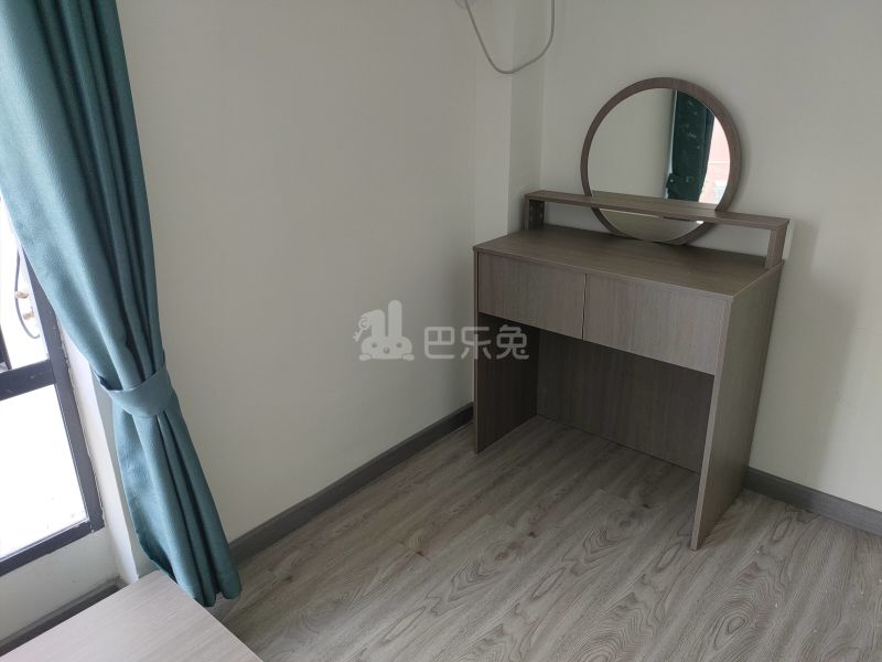 鳌鱼岗大街三巷24号9724064卧室图1