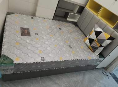 龙门大街69号 1室1厅1卫