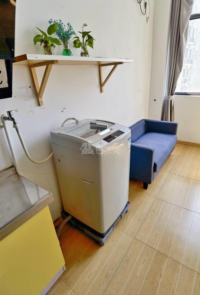 壹+青年社区9737775客厅图1