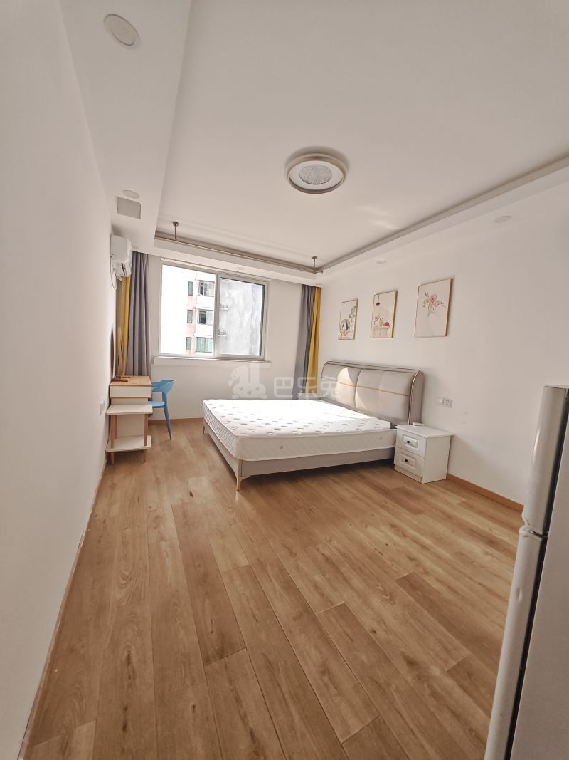 虹口商城973971卧室图2