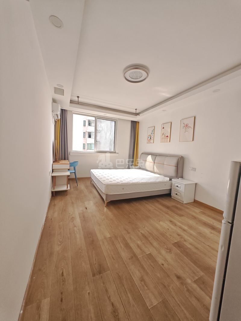 虹口商城973971卧室图1