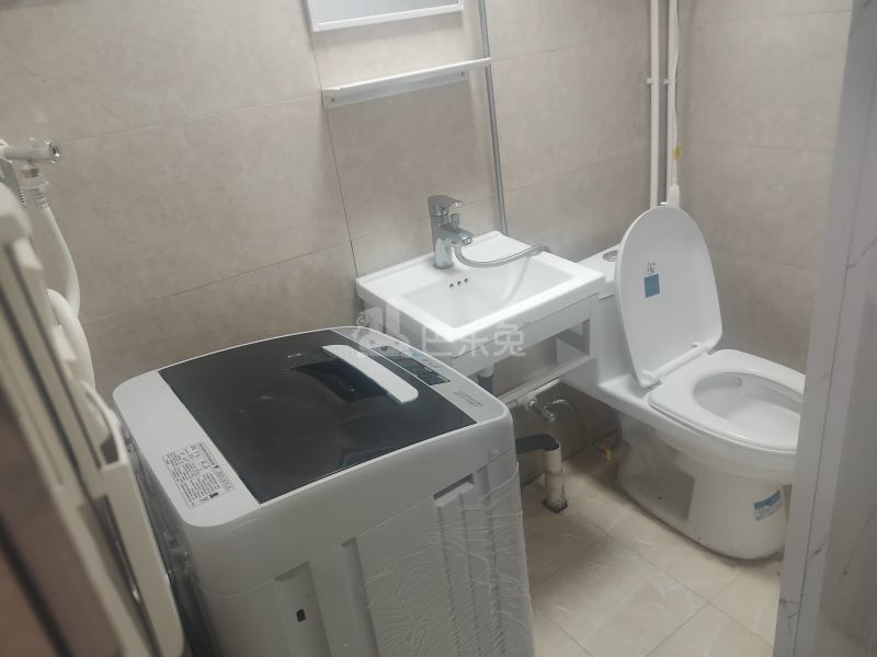 环桥花苑1期9739627卫生间图5