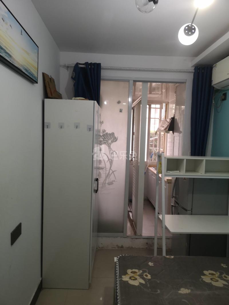 紫竹雅苑（草高支路1118弄）9746295卧室窗户图6