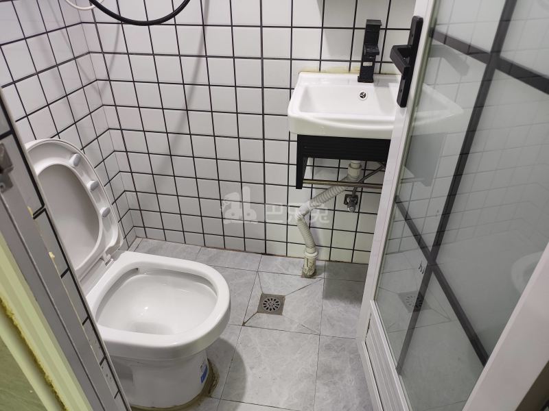 仓溢景苑9659617卫生间图5