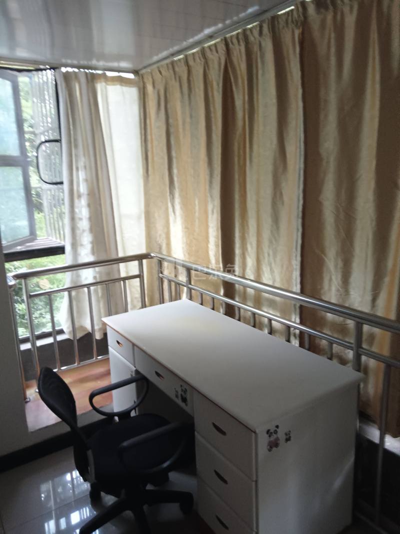 锦秋花园十期975391卧室窗户图11