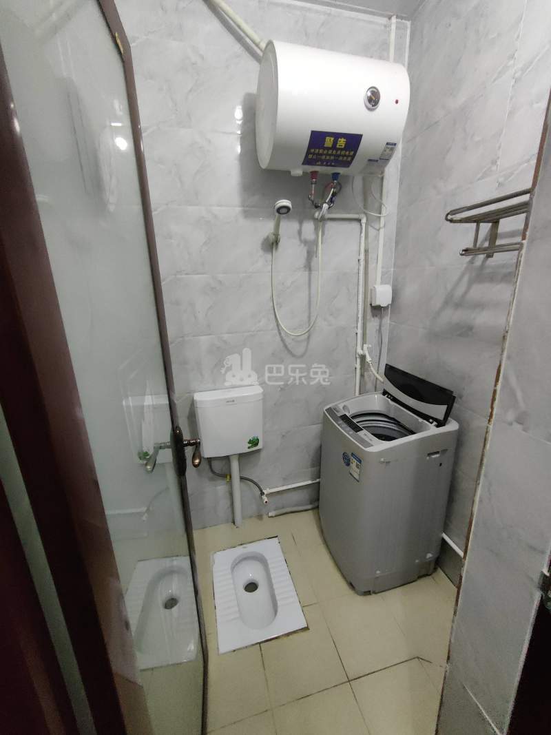 金源路二巷一号9764061卫生间图6