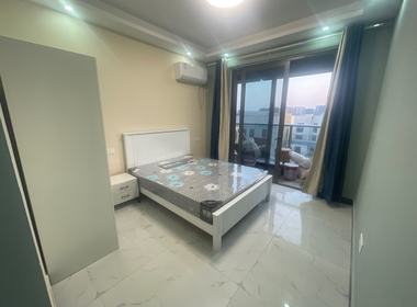 融创金成臻蓝府（臻华府） 