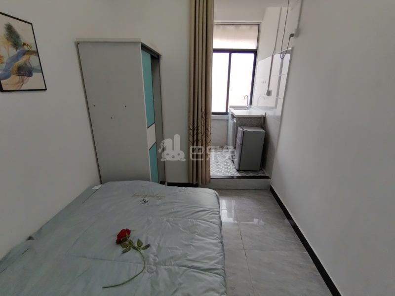 农行后院9766584卧室图3