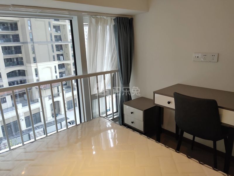 西投滨江五幸银座9775139卧室图4